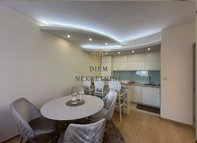 Izdavanje, dvosoban stan, 68m², City Kvart, Podgorica