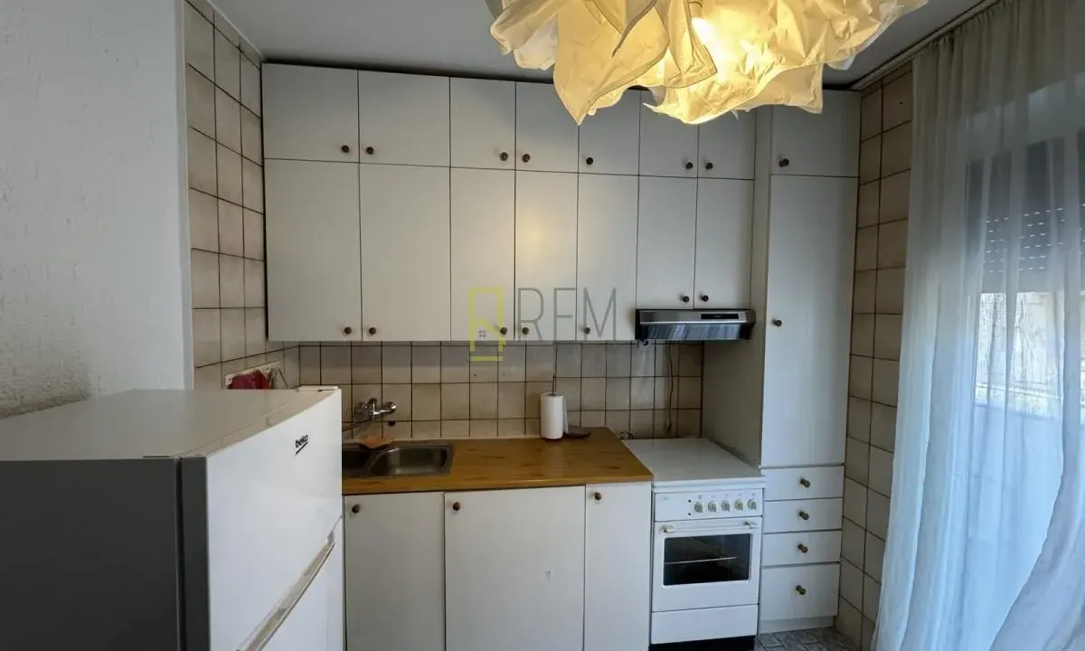 Izdavanje, jednosoban stan, 54m², Preko Morače, Podgorica