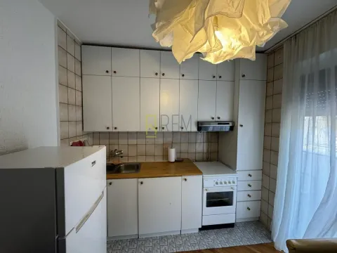 Izdavanje, jednosoban stan, 54m², Preko Morače, Podgorica