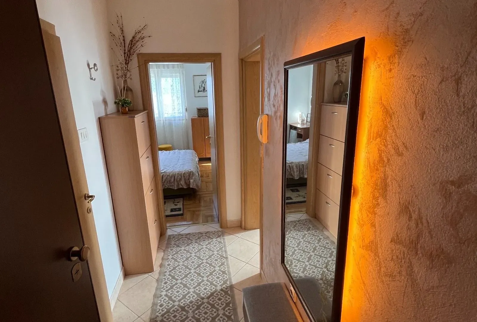 Izdavanje, jednosoban stan, 50m², Zabjelo, Podgorica