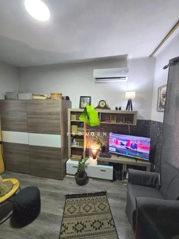 Prodaja, kuća, 68m², Medijana, Niš