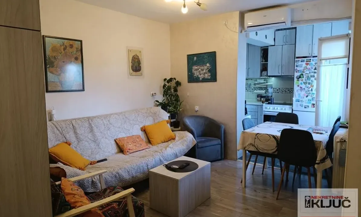 Prodaja, dvosoban stan, 50m², Avijatičarsko naselje, Novi Sad Sve Podlokacije