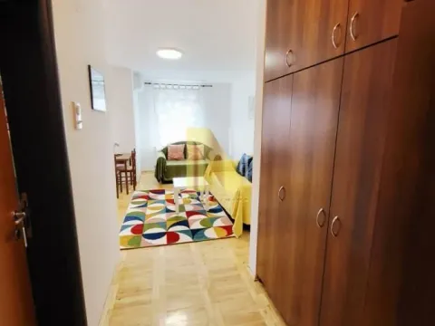 Izdavanje, garsonjera, 29m², Salajka, Novi Sad Sve Podlokacije - image 7