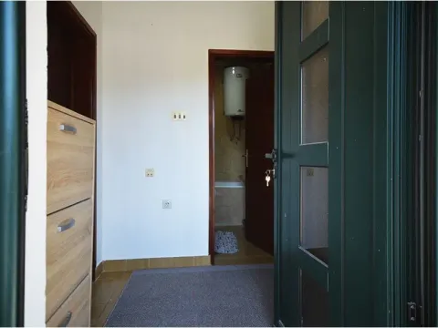 Rent, one bedroom apartment, 64m², Seljanovo, Tivat - image 9