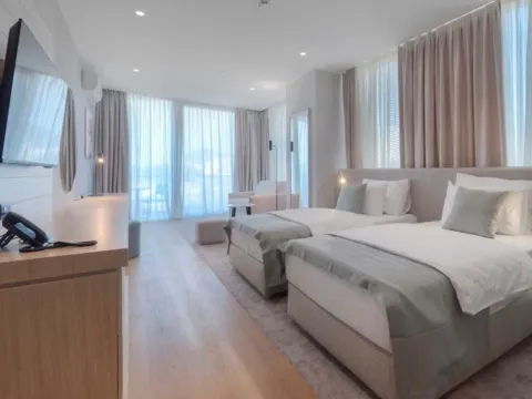 Prodaja, jednosoban stan, 35m², Bečići, Budva - image 1