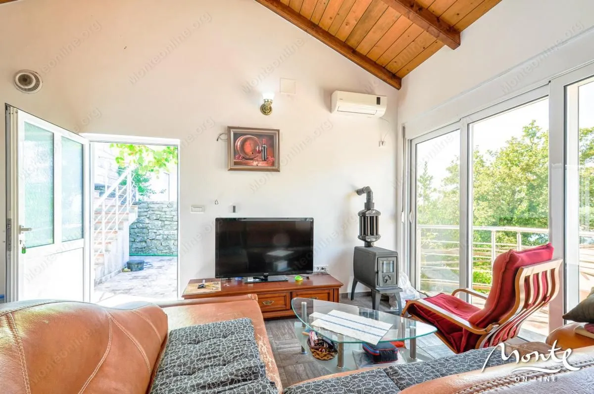 Prodaja, kuća, 110m², Lepetani, Tivat
