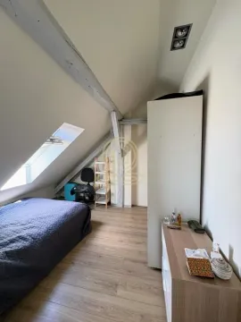 Izdavanje, trosoban stan, 93m², Stari Grad, Beograd - image 10