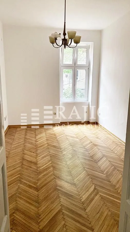 Rent, four bedroom apartment, 100m², Savski Venac, Beograd