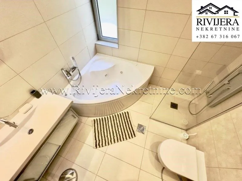 Prodaja, kuća, 405m², Strp, Kotor