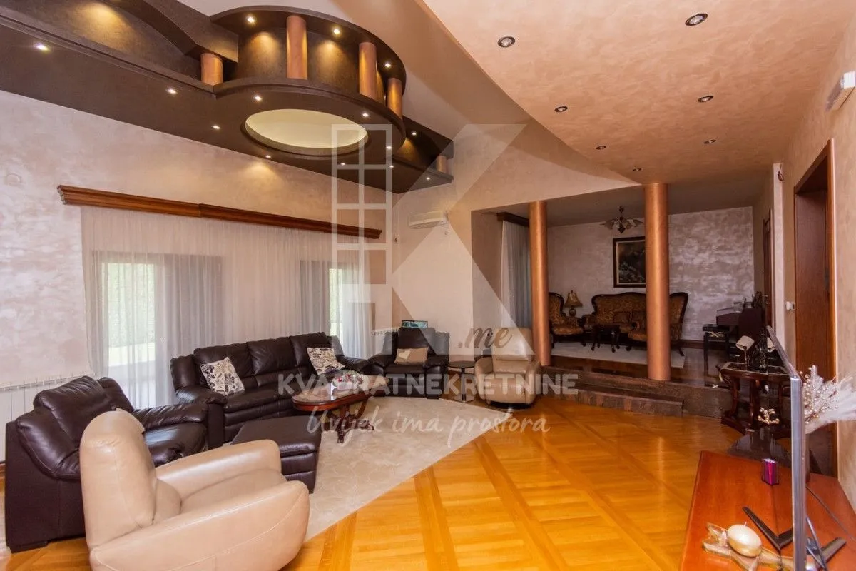 Izdavanje, kuća, 600m², Zeta, Podgorica