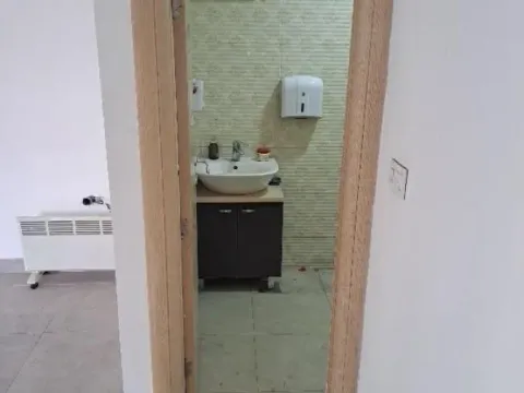 Rent, office space, 117m², Kluz, Zvezdara Sve Podlokacije - image 11