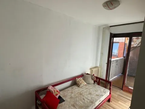 Prodaja, trosoban stan, 85m², Vidikovački venac, Rakovica - image 4