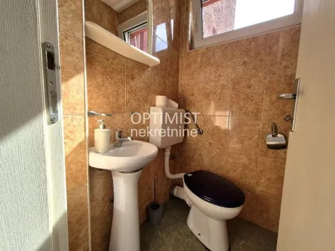 Rent, three bedroom apartment, 84m², Južni Bulevar, Vračar Sve Podlokacije - image 13
