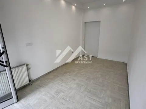 Rent, office space, 28m², Betanija, Novi Sad Sve Podlokacije - image 4