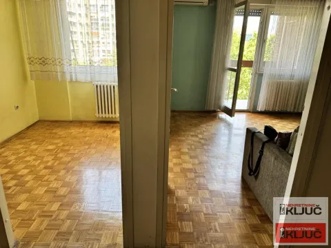 Prodaja, trosoban stan, 74m², Bulevar Oslobodjenja, Novi Sad Sve Podlokacije - image 2
