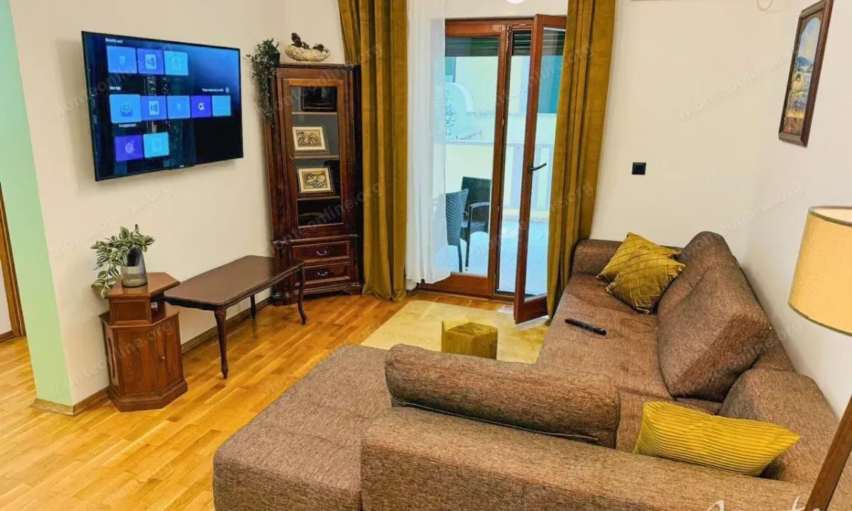 Prodaja, trosoban stan, 120m², Petrovac, Budva