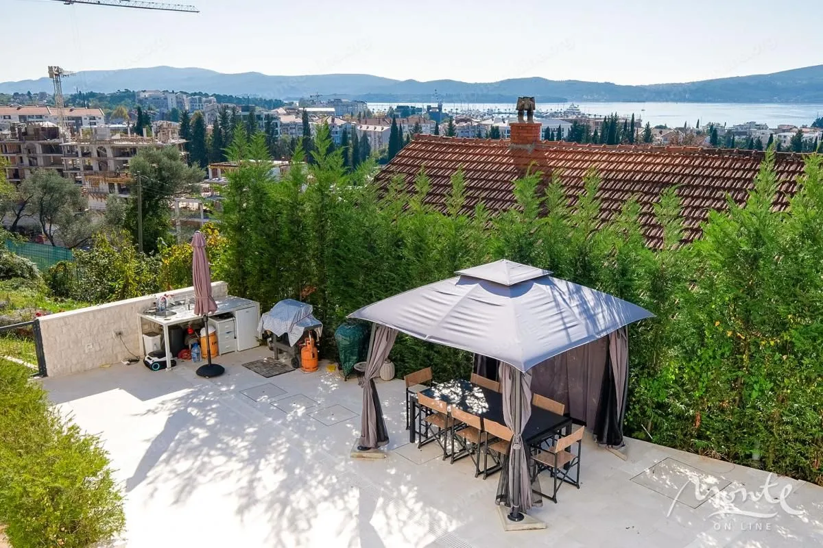 Prodaja, dvosoban stan, 100m², Donja Lastva, Tivat