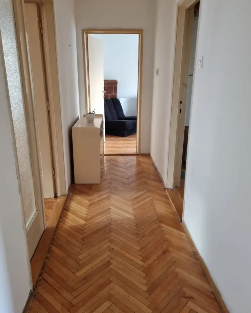 Izdavanje, trosoban stan, 73m², Palilula Sve Podlokacije, Beograd