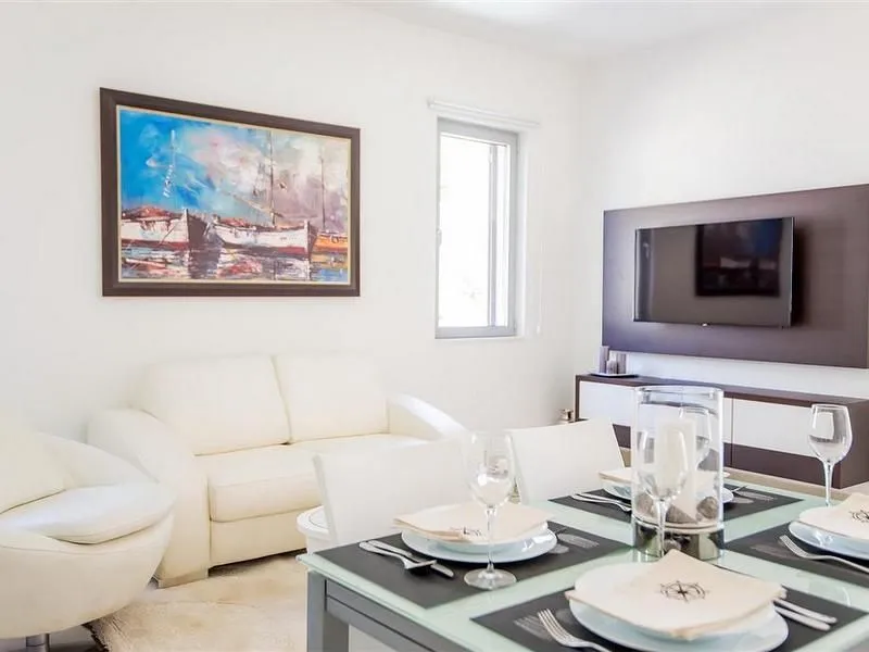 Sale, apartment, 56m², Kotor, Crna Gora