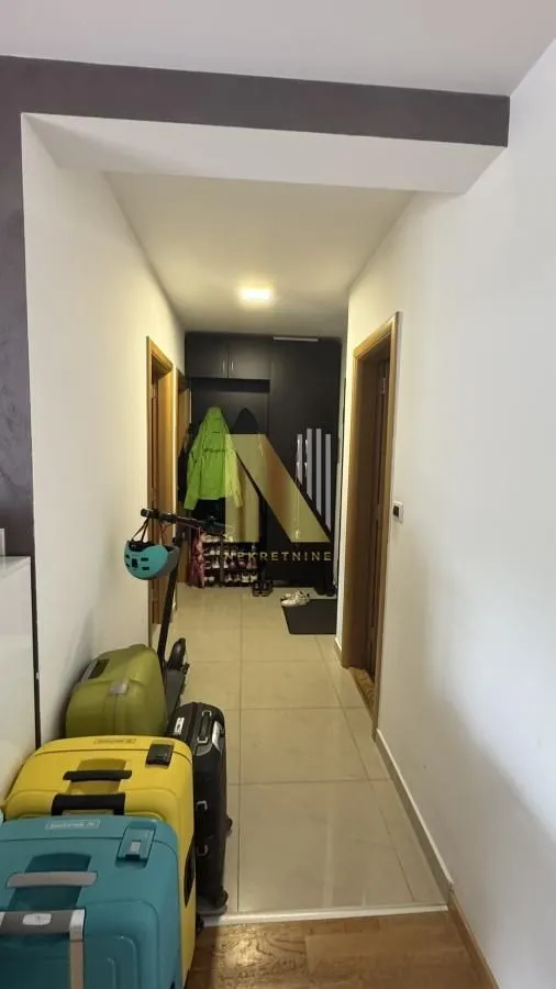 Prodaja, trosoban stan, 69m², Nova Detelinara, Novi Sad Sve Podlokacije