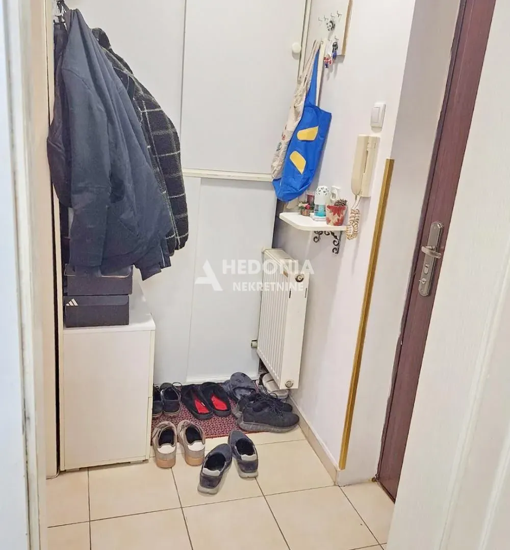 Prodaja, jednosoban stan, 33m², Brace Jerković, Voždovac Sve Podlokacije