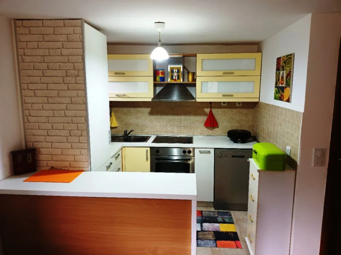 Prodaja, dvosoban stan, 70m2, Prčanj, Kotor