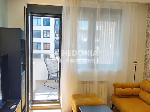 Izdavanje, trosoban stan, 60m², Lion, Zvezdara Sve Podlokacije - image 5