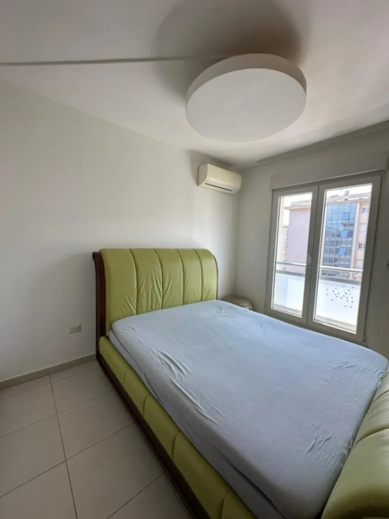 Izdavanje, jednosoban stan, 58m², City Kvart, Podgorica