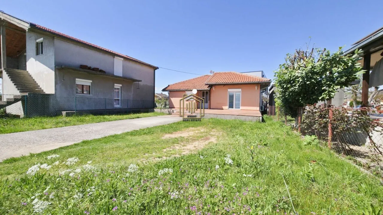 Sale, house, 77m², Zlatica, Podgorica