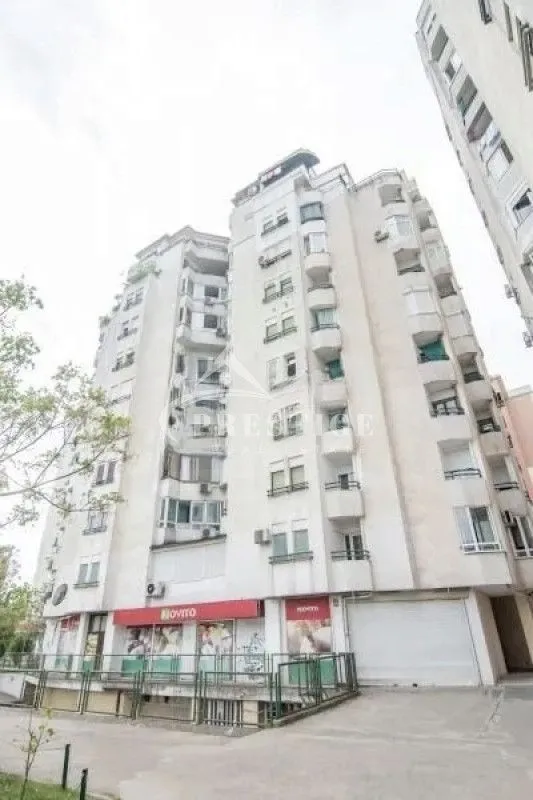 Prodaja, jednosoban stan, 58m², Blok 6, Podgorica