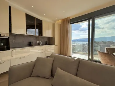 Prodaja, dvosoban stan, 76m², Tivat, Crna Gora - image 3