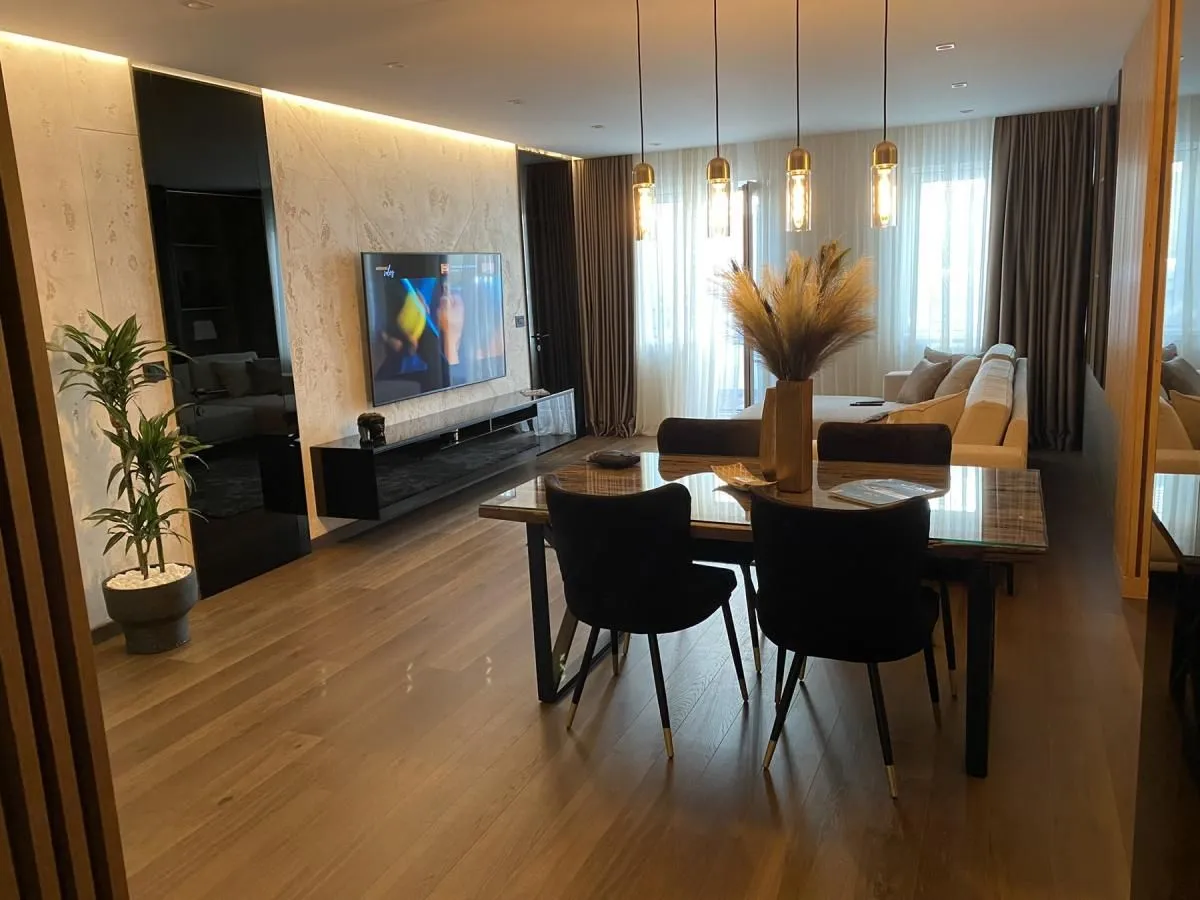 Prodaja, četvorosoban stan, 122m², Grbavica, Novi Sad Sve Podlokacije