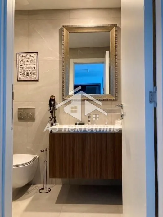 Izdavanje, dvosoban stan, 58m², Savski Venac, Beograd