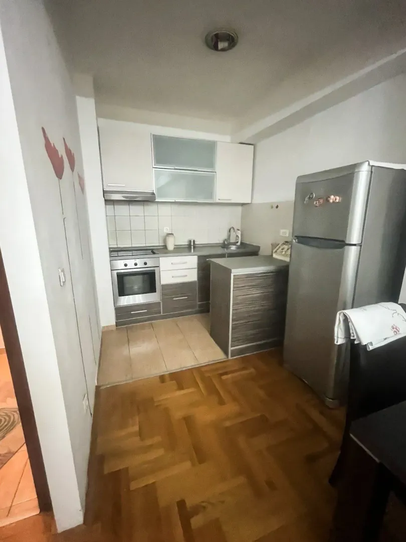 Izdavanje, jednosoban stan, 53m², City Kvart, Podgorica