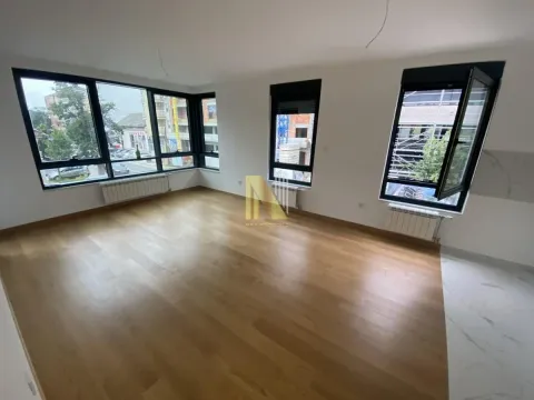 Izdavanje, poslovni prostor, 65m², Rotkvarija, Novi Sad Sve Podlokacije - image 9