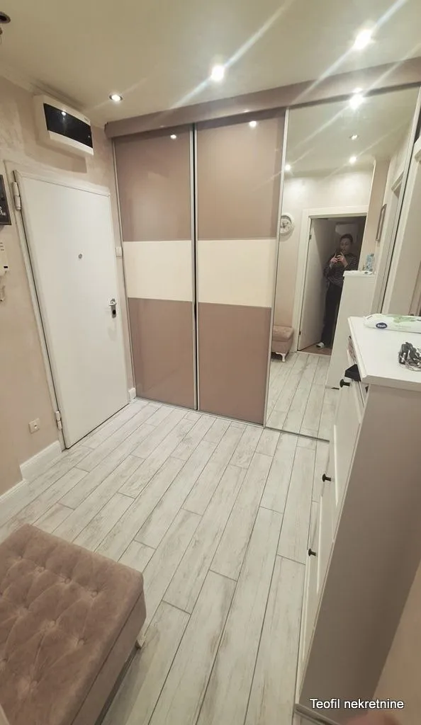 Sale, two bedroom apartment, 77m², Zemun Kej, Zemun Sve Podlokacije