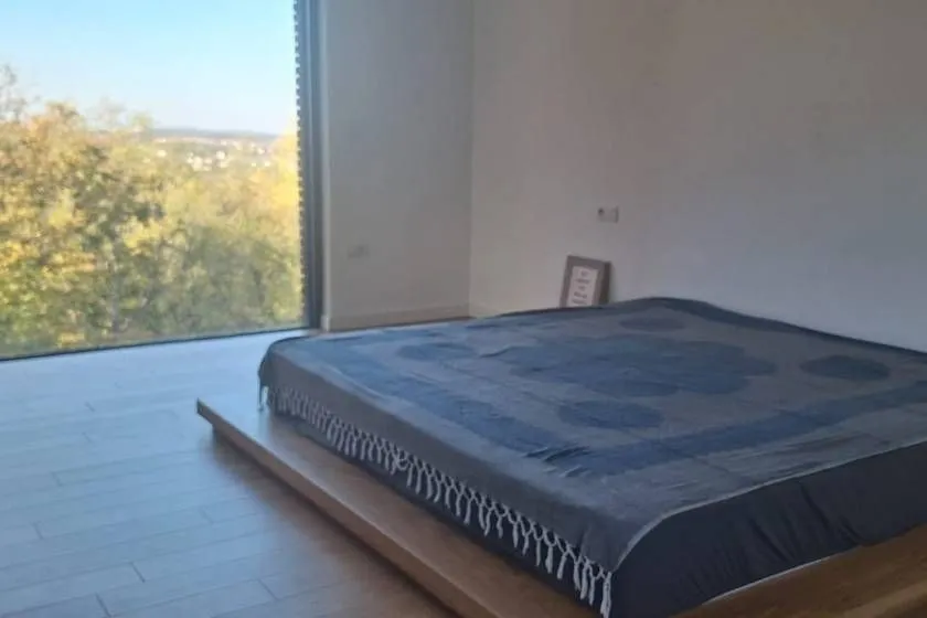 Izdavanje, trosoban stan, 330m², Voždovac Sve Podlokacije, Beograd