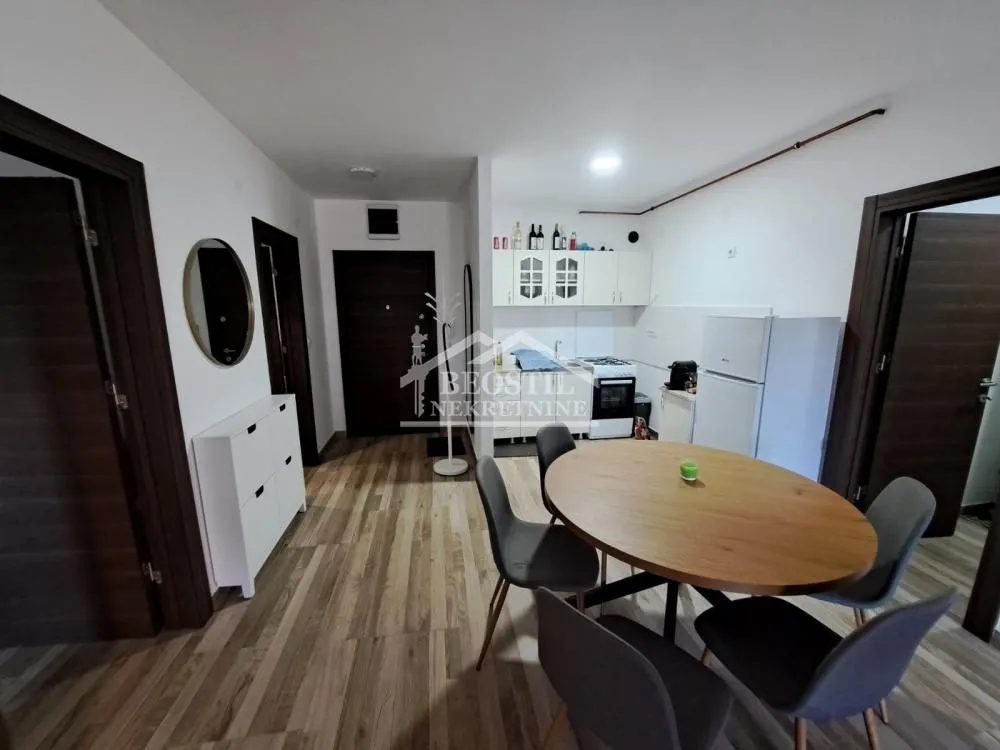Prodaja, dvosoban stan, 66m², Centar, Stara Pazova