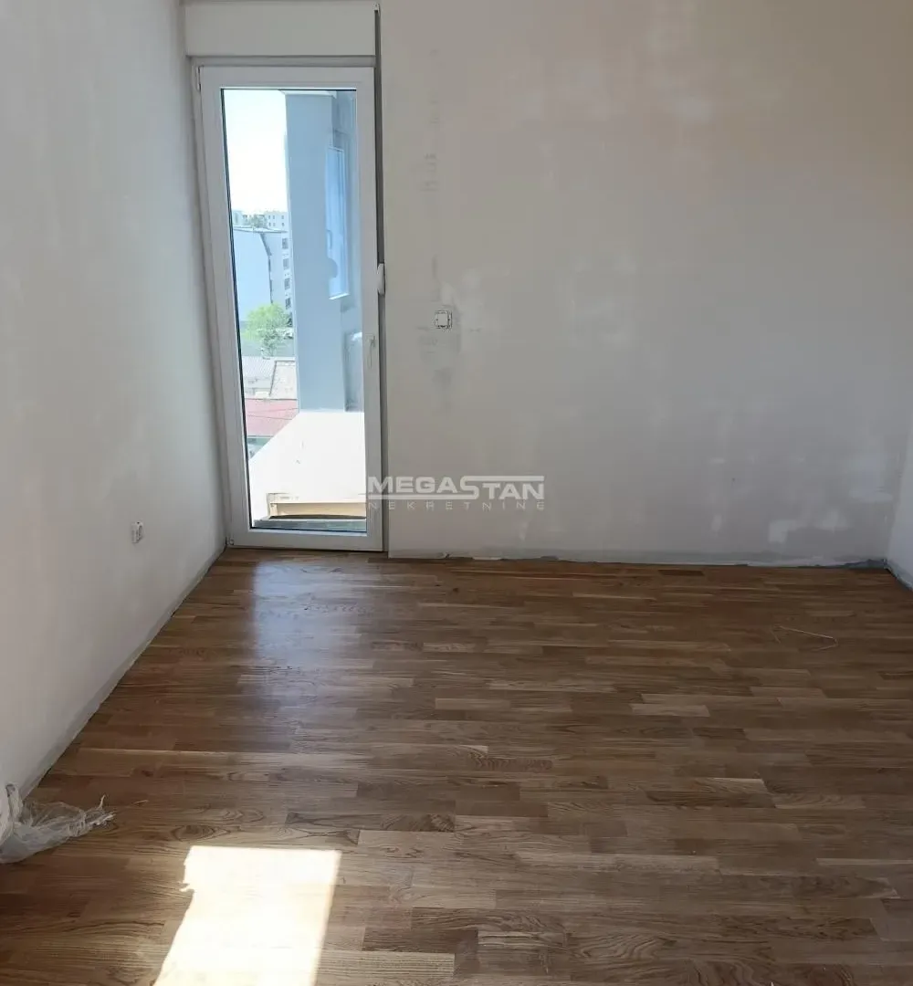 Sale, three bedroom apartment, 77m², Tesla, Pančevo