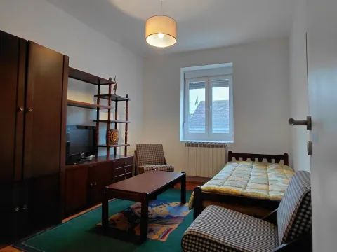 Rent, house, 200m², Gornja Gorica, Podgorica - image 11