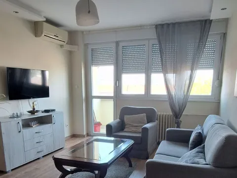 Prodaja, trosoban stan, 60m², Stari Grad, Beograd - image 2