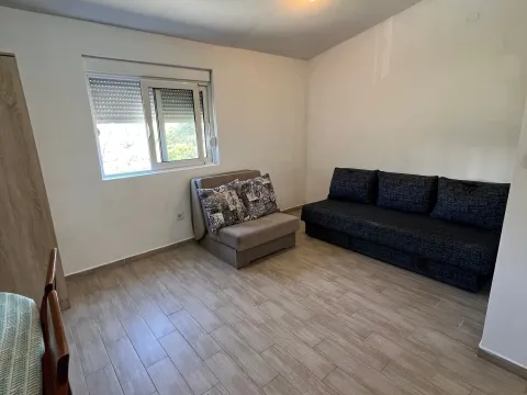 Rent, studio apartment, 25m², Bjeliši, Bar - image 3