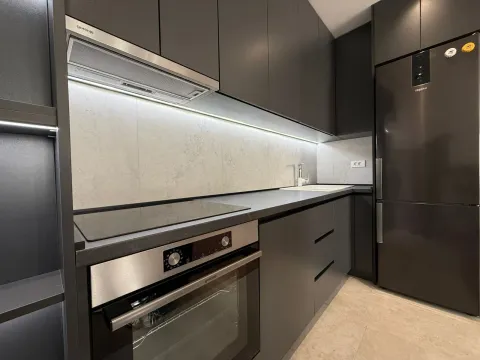 Prodaja, dvosoban stan, 75m², Tološka šuma, Podgorica - image 6