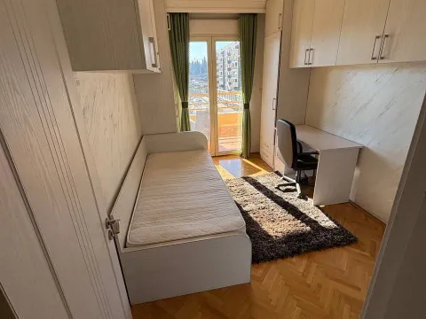 Sale, two bedroom apartment, 74m², Stara Varoš, Podgorica - image 4