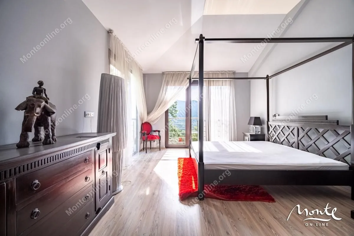 Prodaja, kuća, 188m², Sasovići, Herceg Novi
