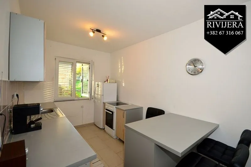 Prodaja, trosoban stan, 84m², Centar, Herceg Novi