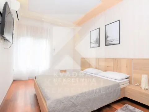 Izdavanje, dvosoban stan, 64m², Centar, Podgorica - image 9