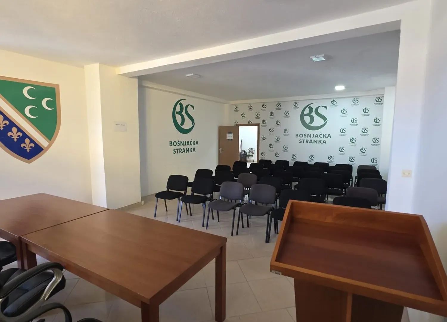 Sale, office space, 209m², Centar, Plav