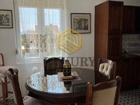 Izdavanje, dvosoban stan, 75m², Gornja Gorica, Podgorica - image 4