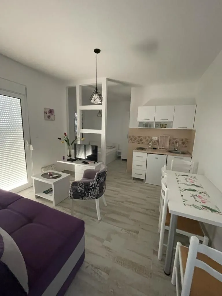 Sale, house, 400m², Bar, Crna Gora